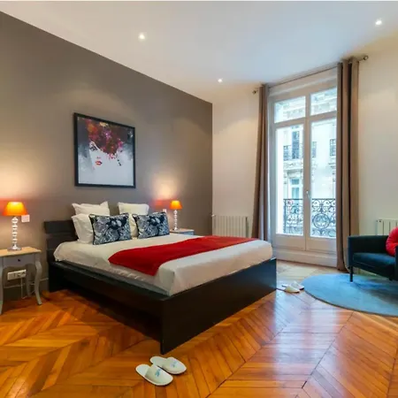 Sweett - Triangle D'or Apartment